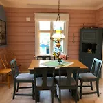 Charming Lakeside House With Sauna Lillehammer