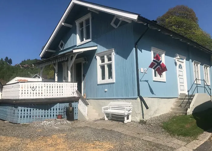 Holiday home Charming Lakeside House With Sauna