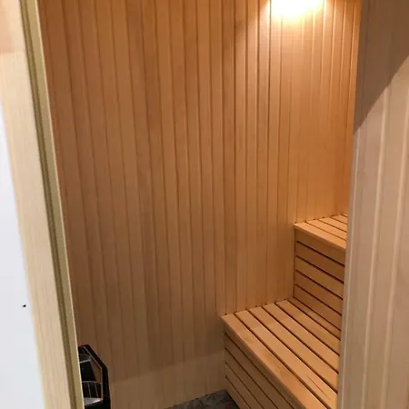 Casa vacanze Charming Lakeside House With Sauna *